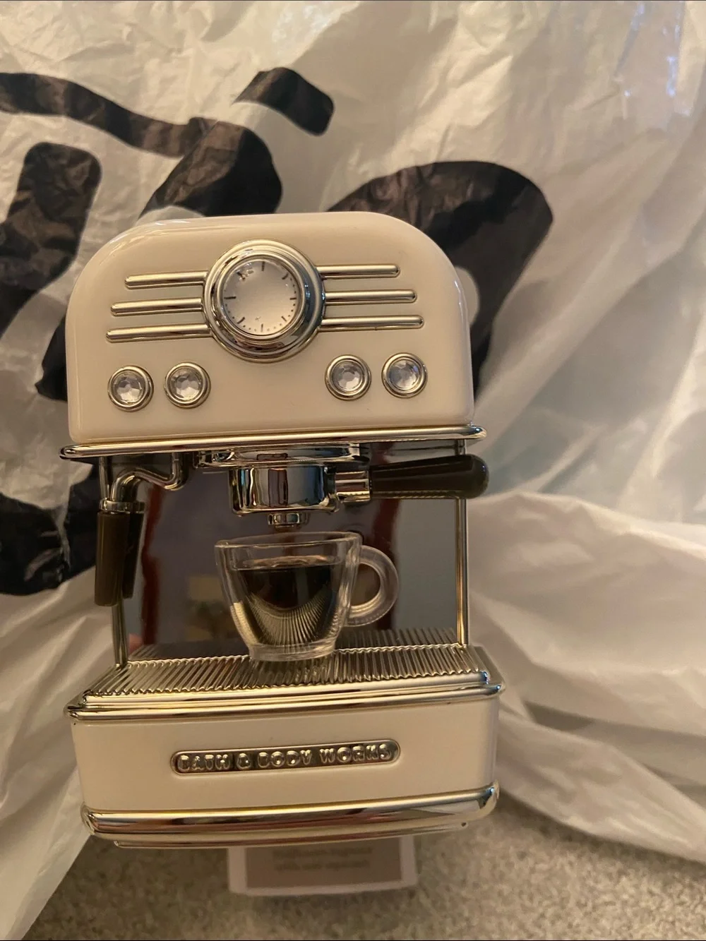 Bath & Body Works Cream Espresso Machine light up wallflower
